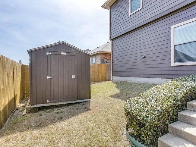 Building Photo - 13212 Alyssum Dr