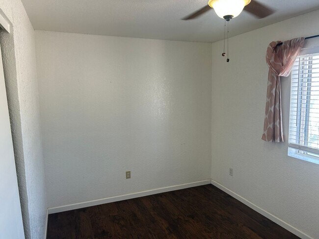 Building Photo - Ocotillo Desert