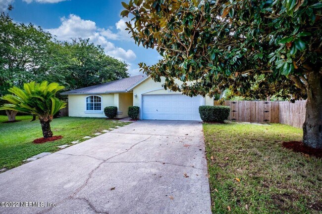 Building Photo - 12635 Chapeltown Cir E