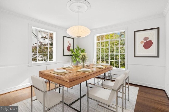 Building Photo - 6045 Edgewood Terrace