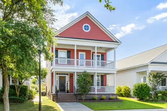 Building Photo - 218 Barberry St