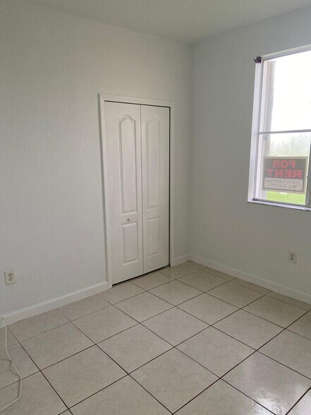 Building Photo - 17630 NW 73rd Ave