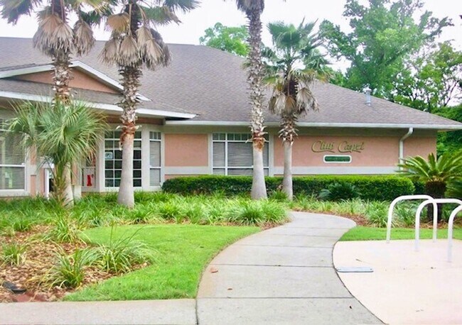 Building Photo - 4/2 Home located in Cul-de-sac in Capri