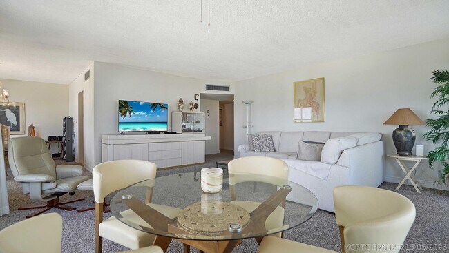 Building Photo - 3550 Galt Ocean Dr