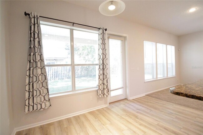 Building Photo - 8225 NW 53rd Ter