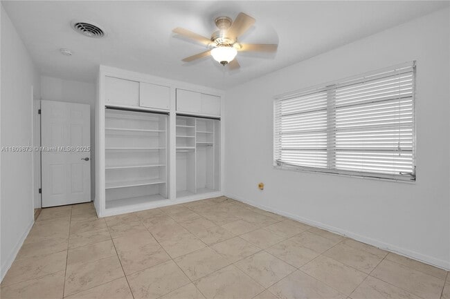 Building Photo - 6200 SW 63rd Ave