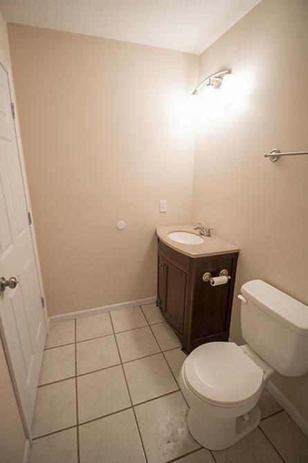 Building Photo - 2202 Concordia Dr