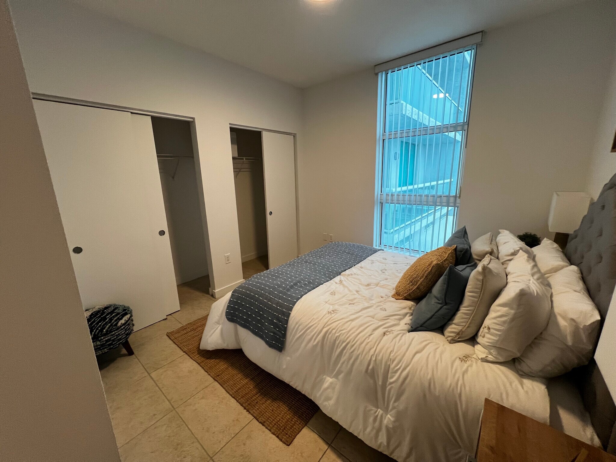 Building Photo - 1011 NW 19th Ct