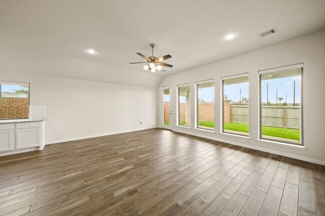 Building Photo - 1703 Rustling Creek Dr