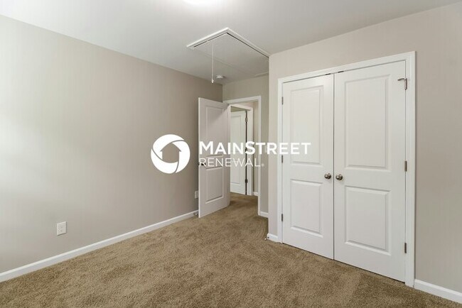 Building Photo - 3 Bedroom Pet-Friendly Home in Winston-Sal...