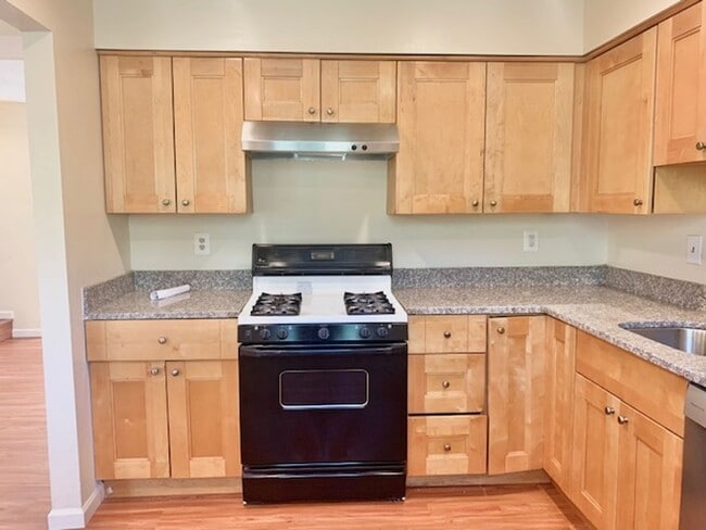 Building Photo - Welcome home!