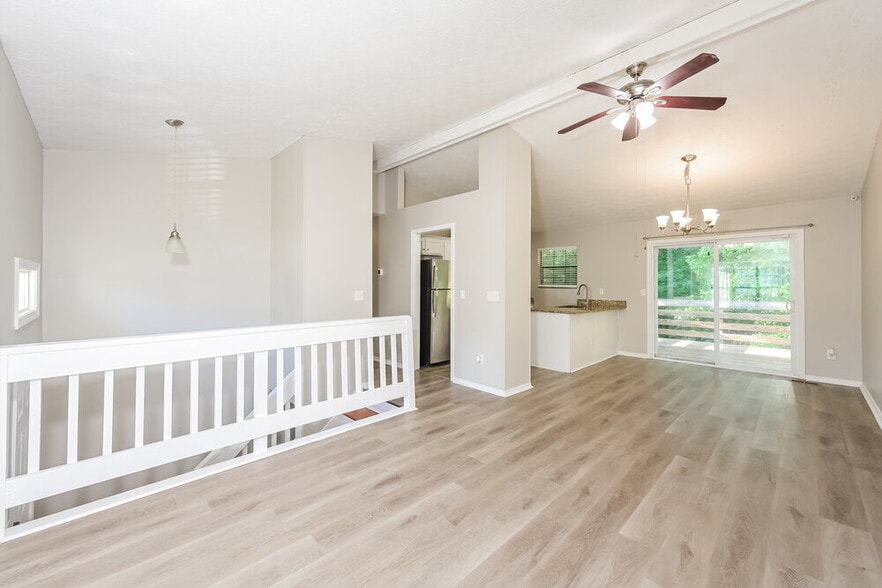 Building Photo - 2068 Lown Farm Ln