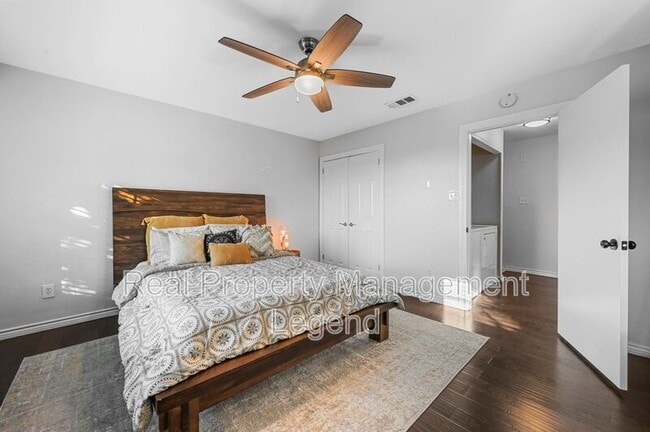 Building Photo - 5740 Martel Ave