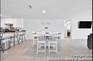 Building Photo - 4518 Meadowland Pl