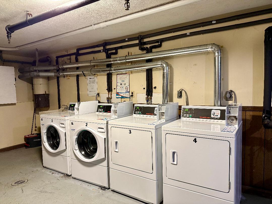 Building Photo - 42 Swanson Ct