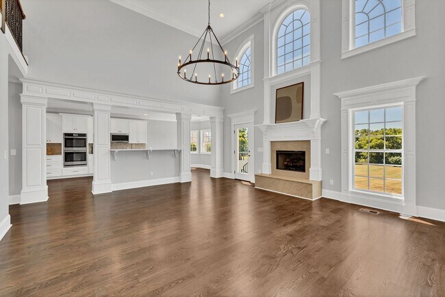 Building Photo - Luxury 4BR Home with River Views & Entertainer’s Bonus Room