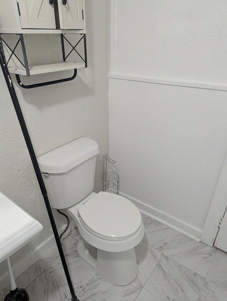 Building Photo - 3703 Martin St