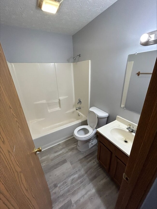 Building Photo - 511 A/B Tuttle Avenue