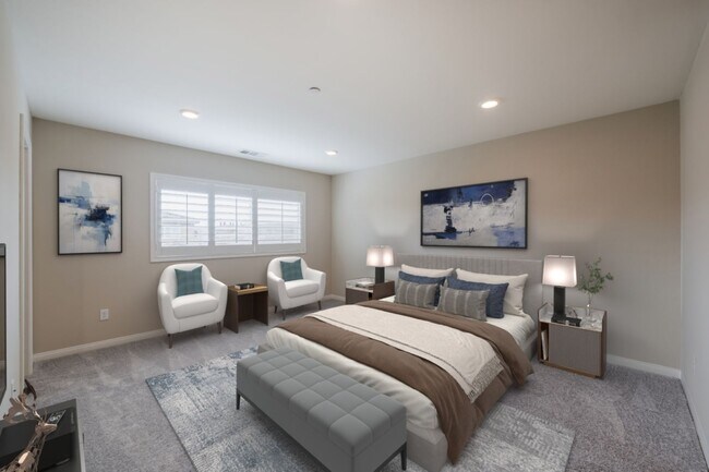 Building Photo - Beautiful Gardena Condominium in Gated Com...