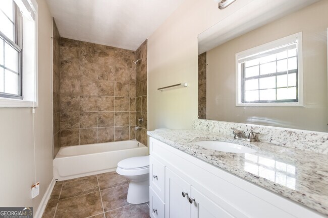 Building Photo - 4505 Grandeur Cir