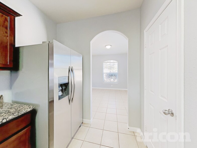 Building Photo - 417 Sapphire Ln