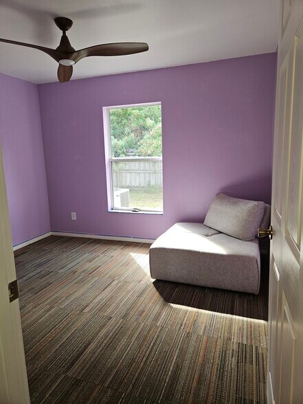 Room 2 - 520 Benton Dr