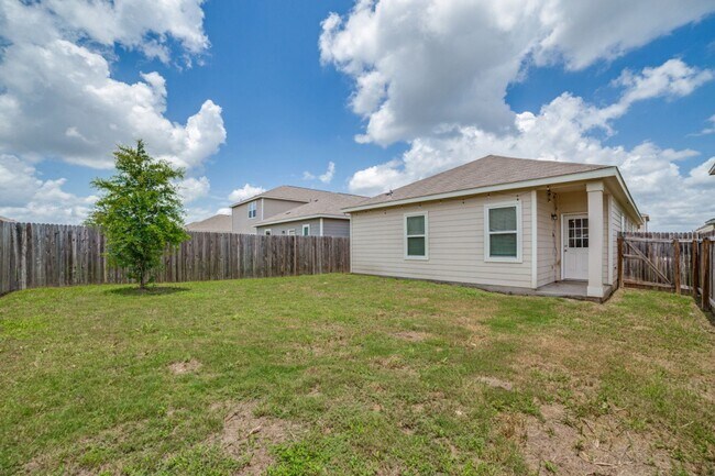 Building Photo - 14426 Elkhorn Crest