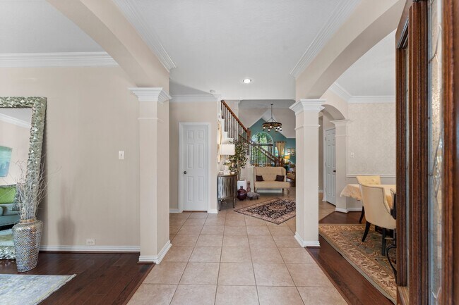 Building Photo - 51 N Scribewood Cir