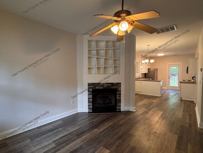 Building Photo - 10908 Connally Ln