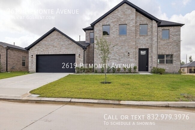 Building Photo - 2619 Piemonte Ave