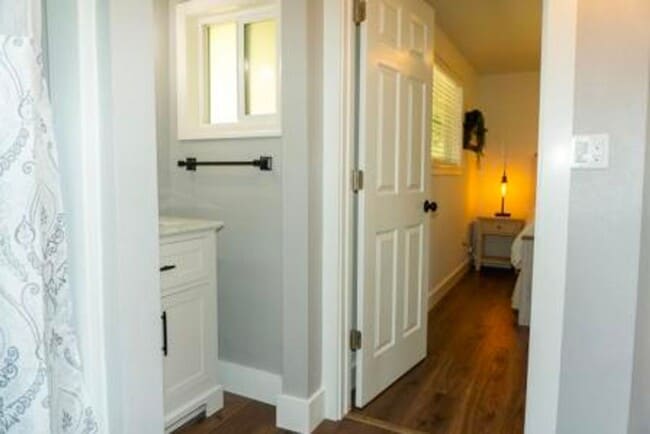 Building Photo - 3 bedroom, 2 bath with double car attached garage, newly remodeled.