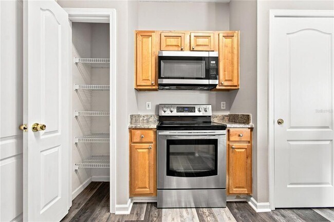 Building Photo - 10467 Villa View Cir