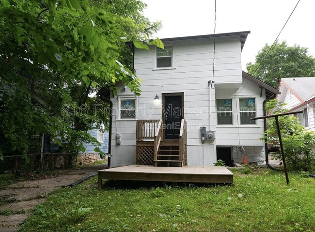 Building Photo - 5815 Euclid Ave E