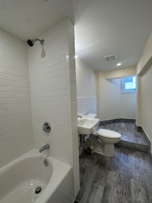 Building Photo - 381 Harvard St