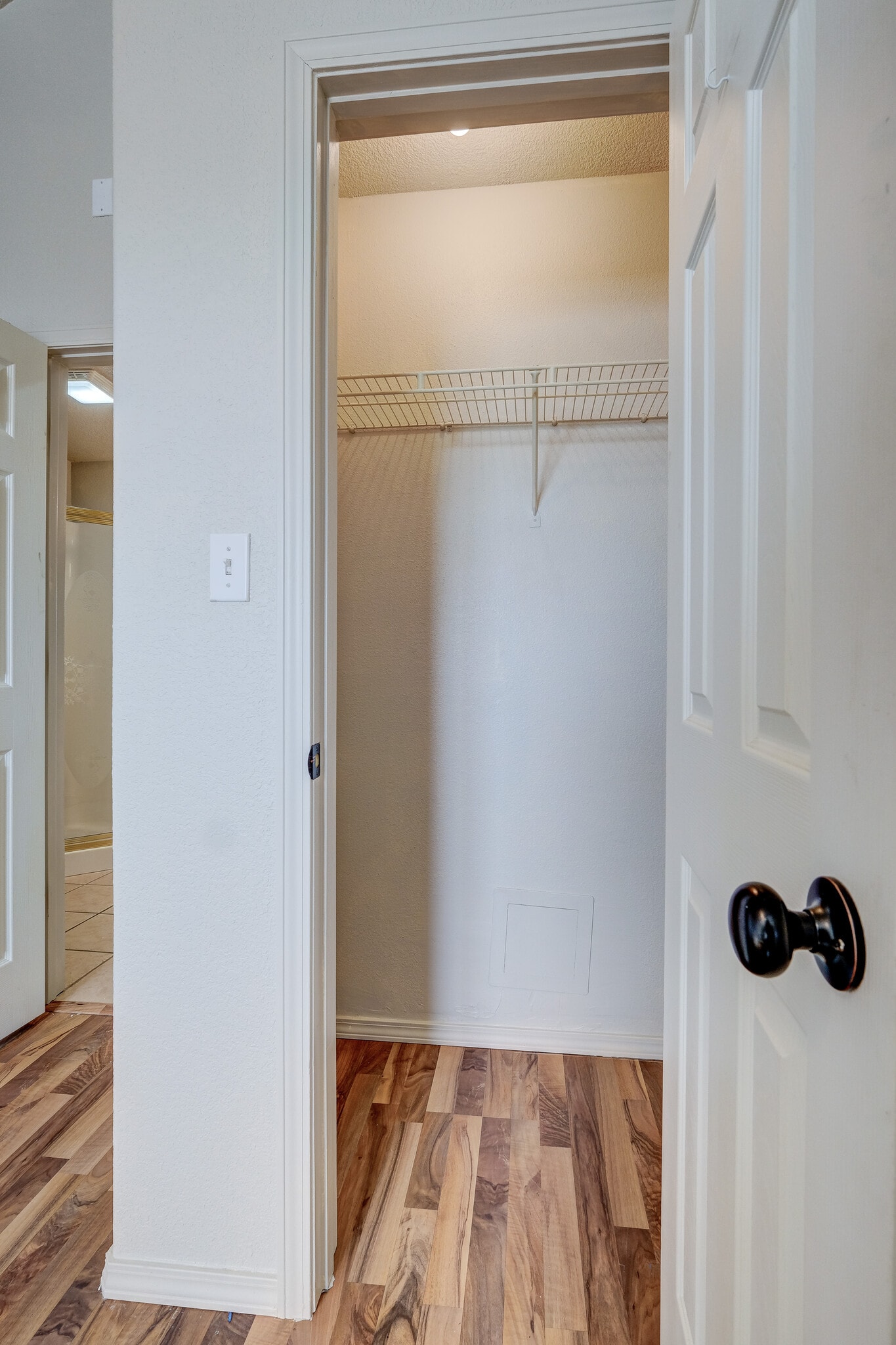 Building Photo - 4986 Raintree Cir