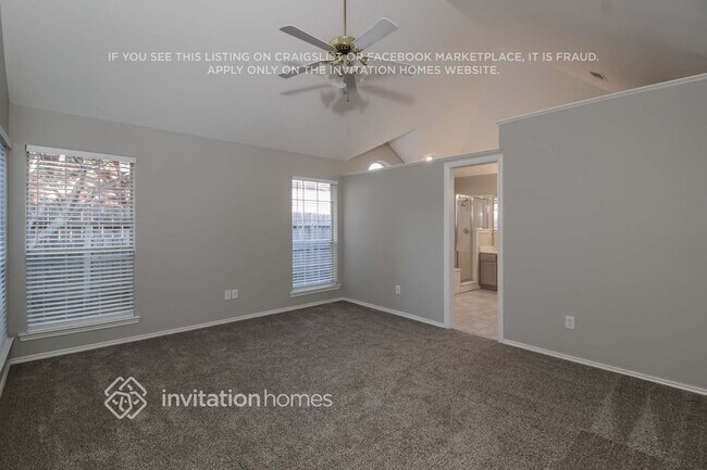 Building Photo - 7878 Squire Ln