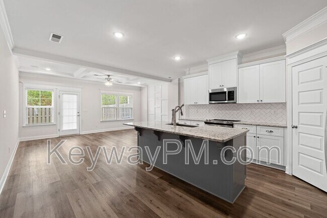 Building Photo - 317 Sumac Trail
