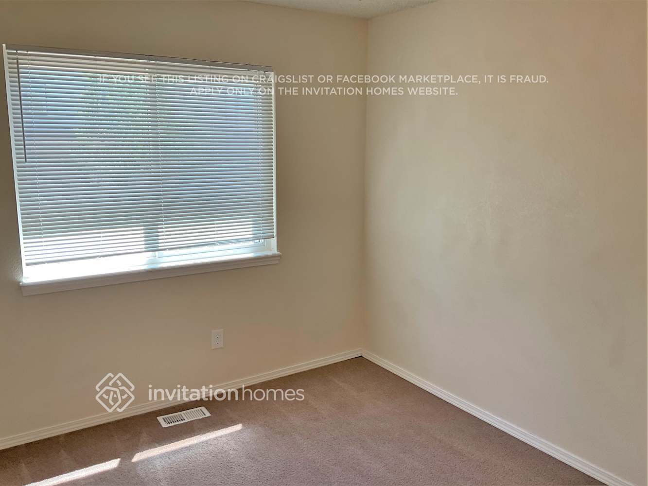 Building Photo - 2935 Haystack Dr