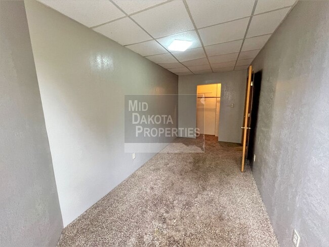 Building Photo - 420 E 6th Ave