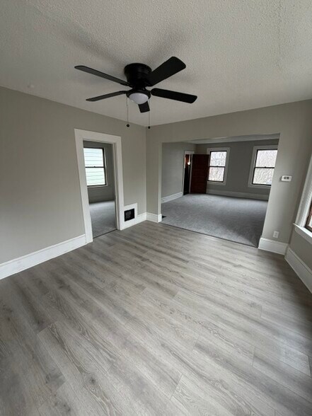 Building Photo - 670 Richmond Ave