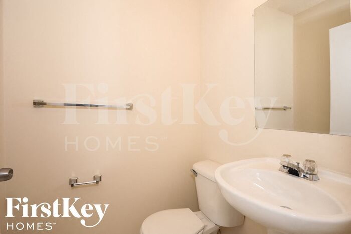 Building Photo - 17755 SW 140th Ct