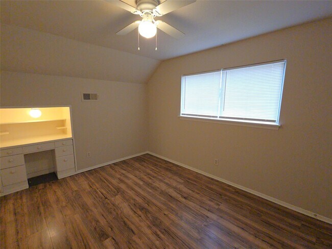 Building Photo - 5607 Grace Point Ln