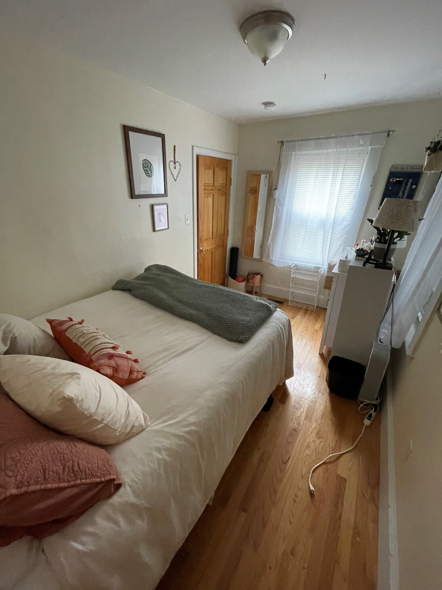 Building Photo - 17 Bay St