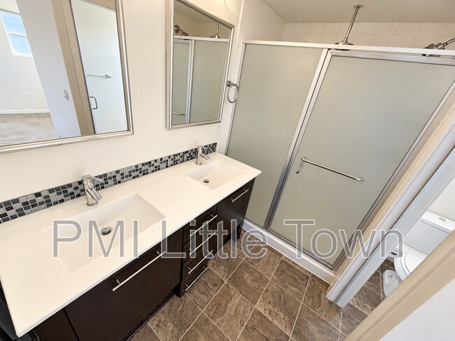 Building Photo - 9785 Dunning Cir