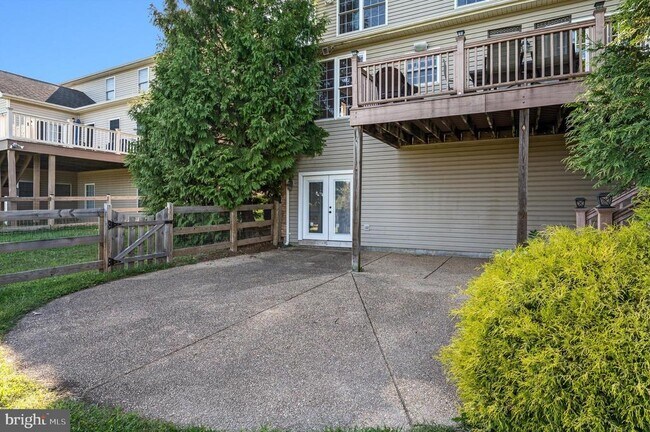 Building Photo - 604 Masters Dr