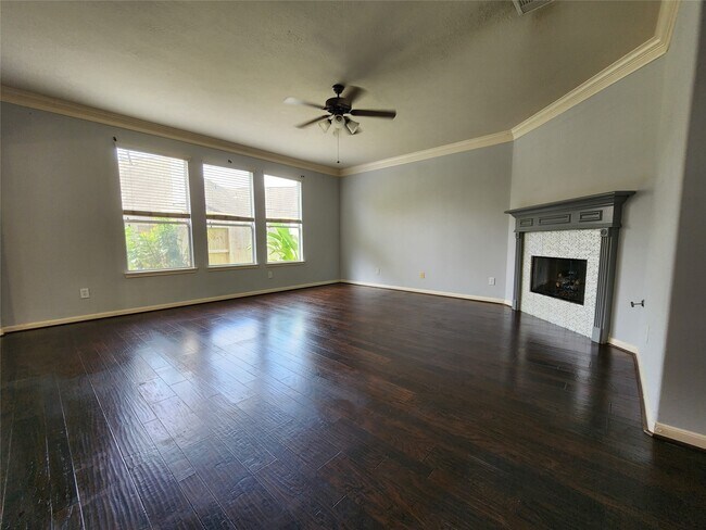 Building Photo - 16935 Jelly Park Stone Dr