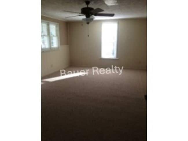 Building Photo - Affordable 3 Bedroom Home