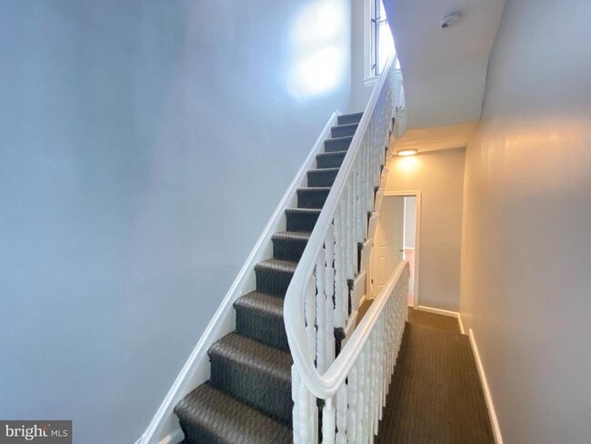 Building Photo - 1722 W Norris St