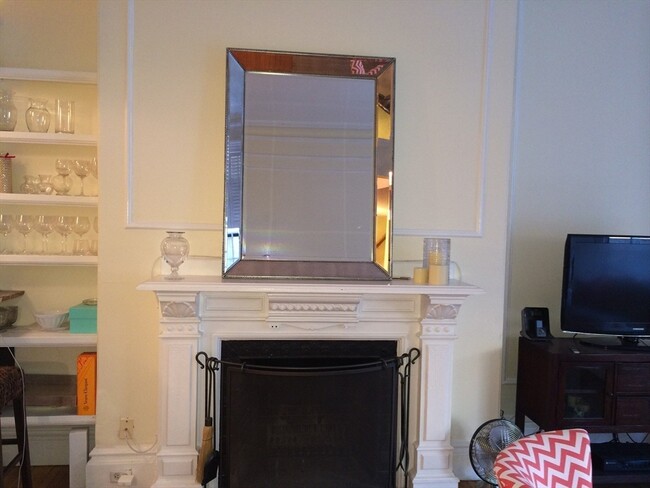 Building Photo - 235 Beacon St