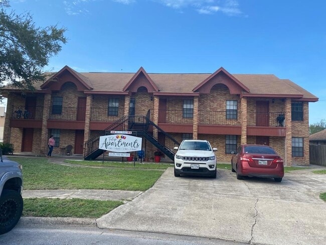 Primary Photo - 416 E Tulip Ave